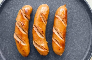 How Pro-Inflammatory Diets Worsen IBD Symptoms and What You Can Do